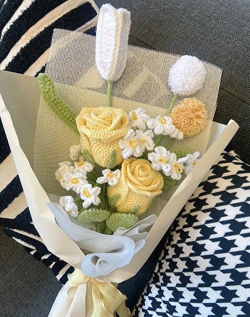 yellow roses crochet flower bouquet